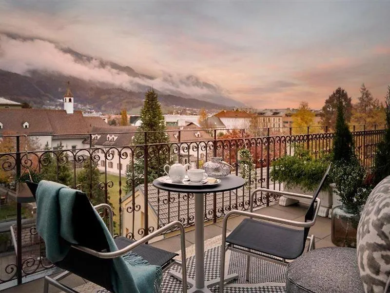 Hotel Schwarzer Adler Innsbruck 4*,  Áustria