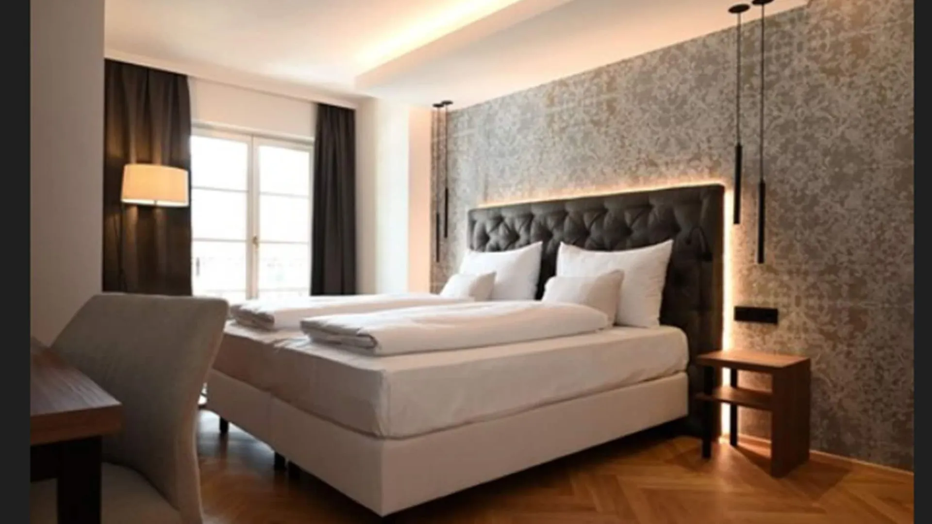 ****  Hotel Schwarzer Adler Инсбрук Австрия