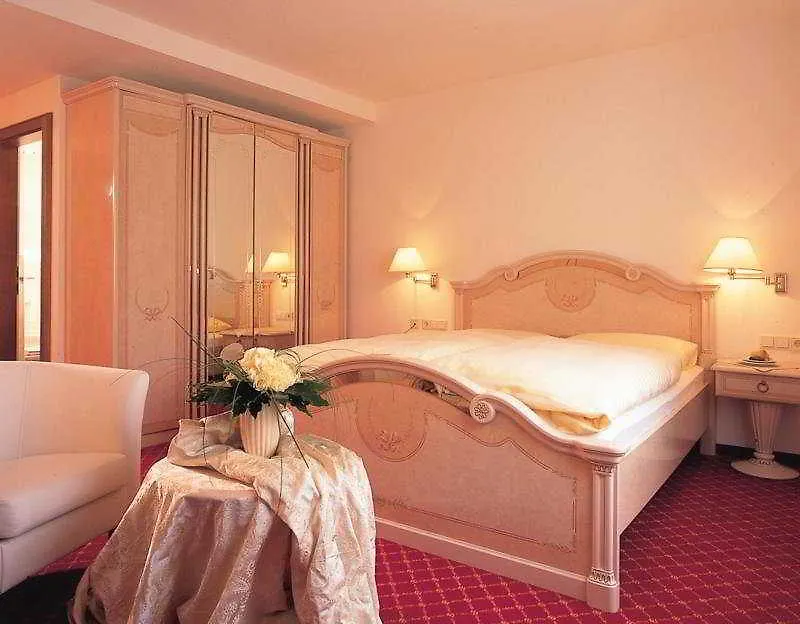Hotel Schwarzer Adler Инсбрук