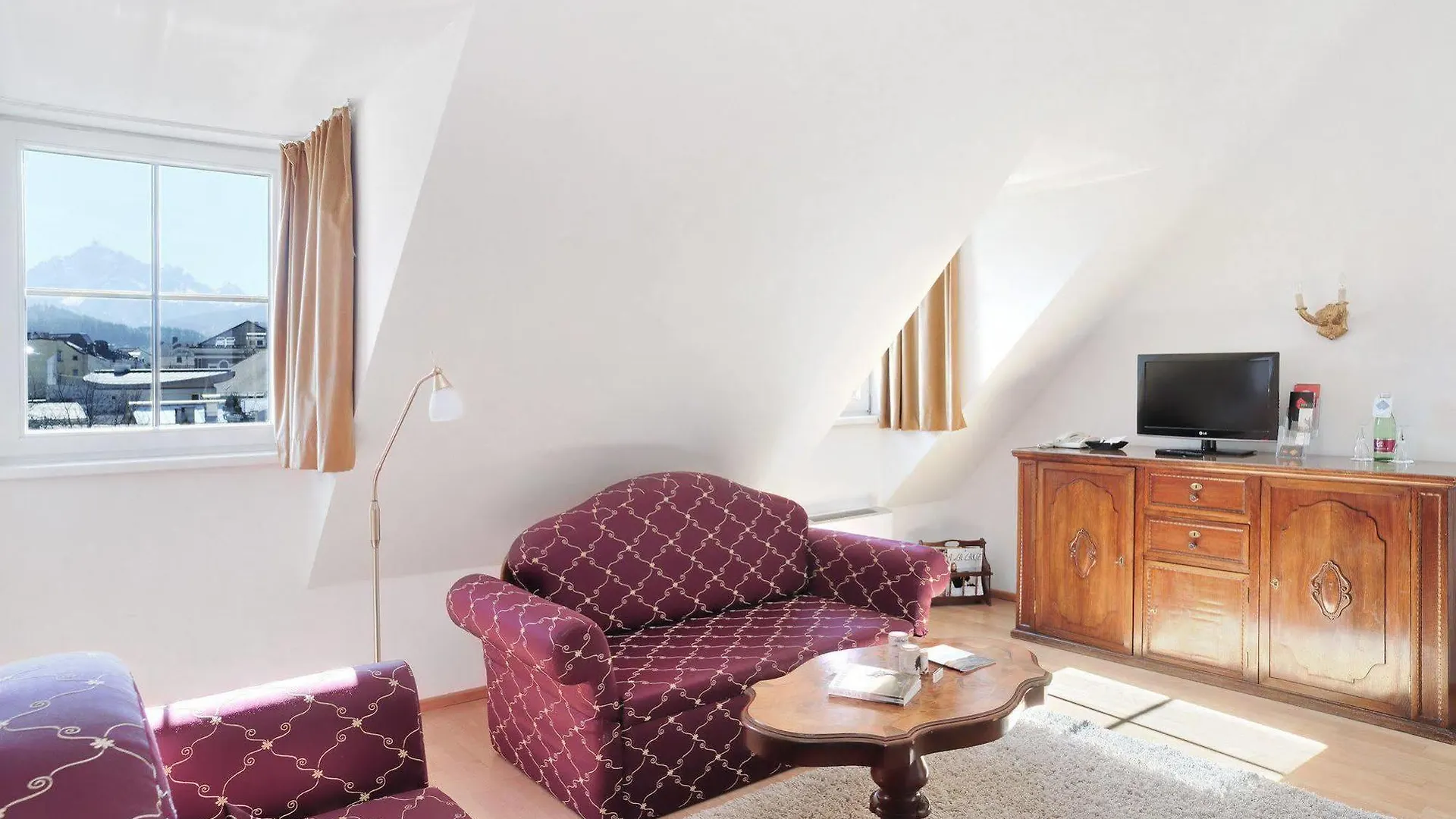 Hotel Schwarzer Adler Инсбрук