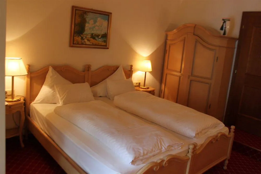 Hotel Schwarzer Adler Инсбрук 4*,